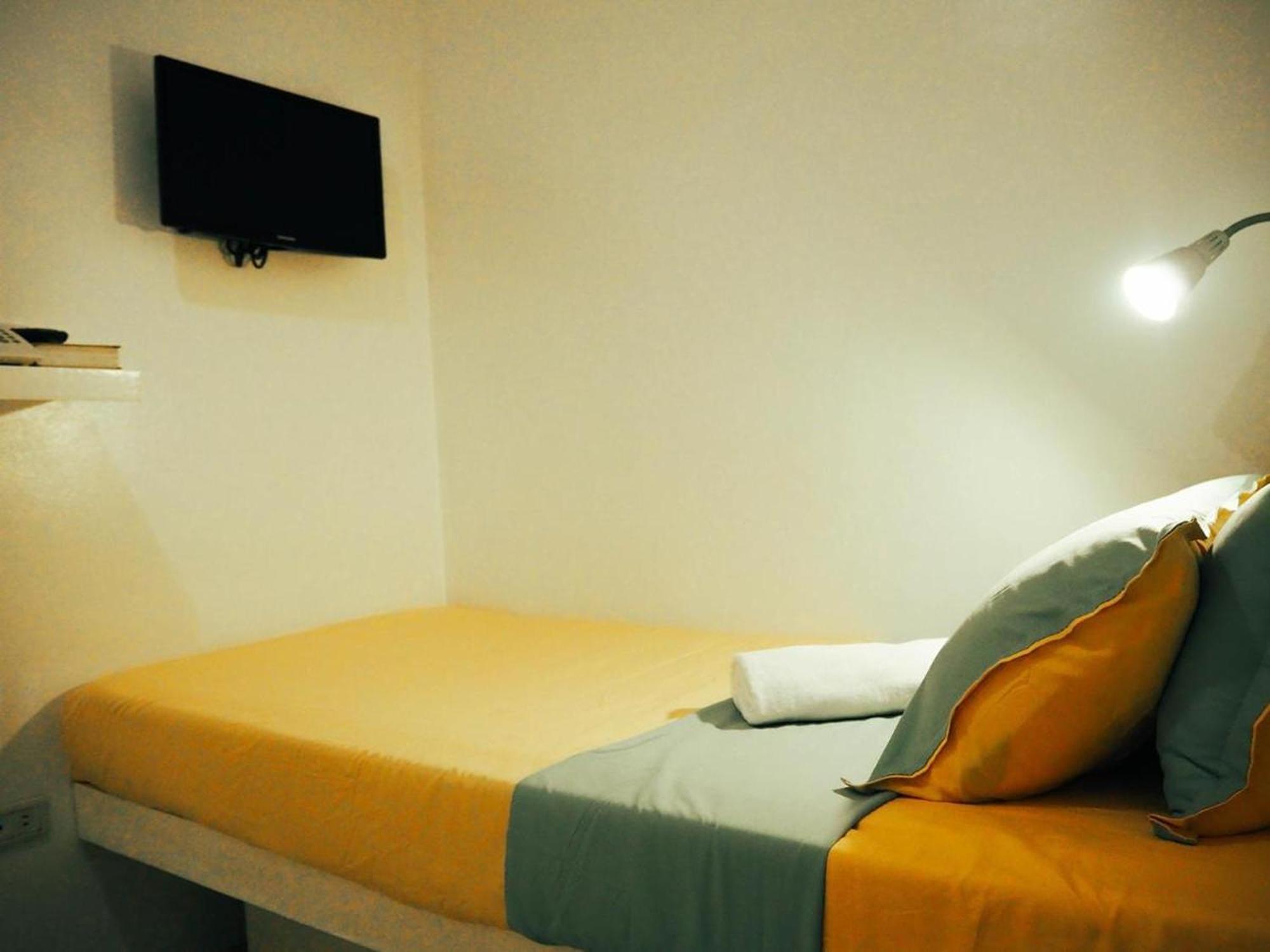 Wanderlust Bed And Breakfast Puerto Princesa Exterior foto